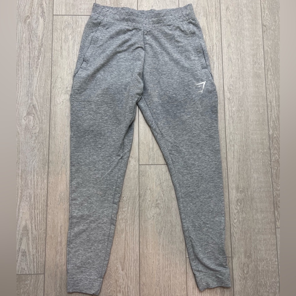 Gymshark Joggers Men’s XS – Gray Athletic Tapered Pants
